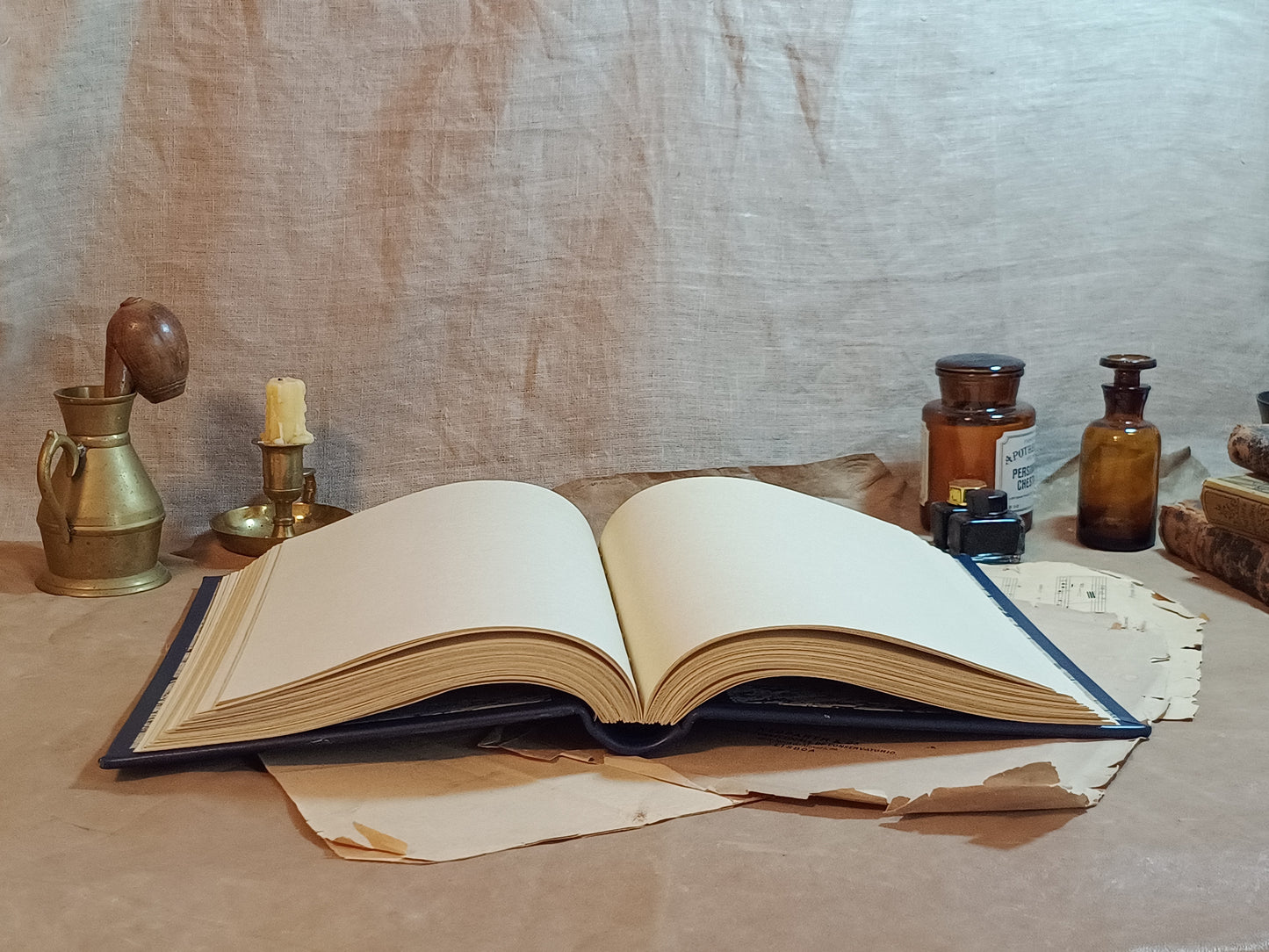 Custom Large Leather Journal with Personalized Text – Timeless Victorian-Style Family Heritage Book – High-end Luxury Gift Idea, Guest Book