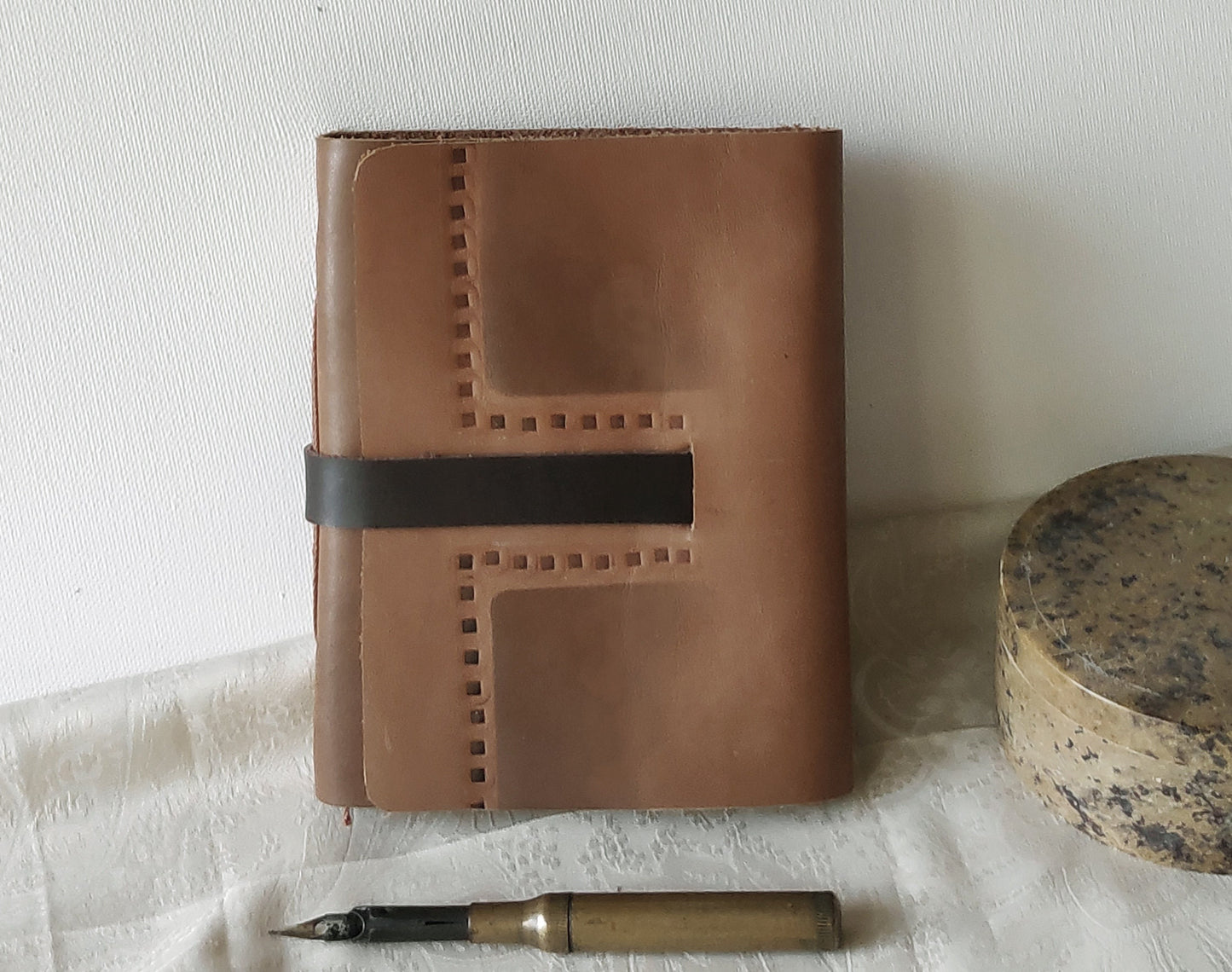 handmade beige brown leather journal, tooled vintage style cover, leather notebook, vintage style paper, travel diary, pocket journal