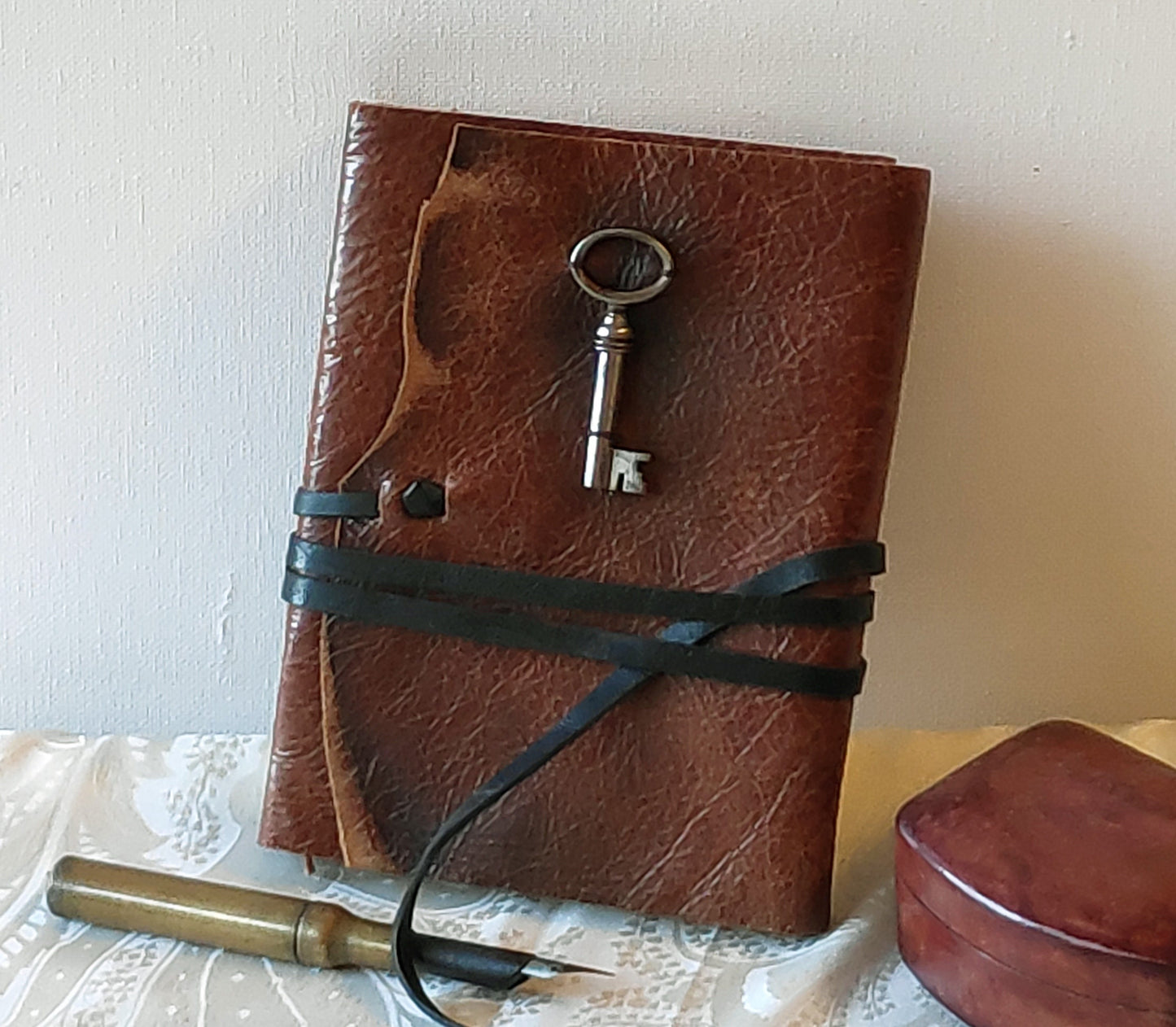 leather journal, chestnut vintage style cover with old key, handmade leather notebook, vintage style paper, pocket travel diary