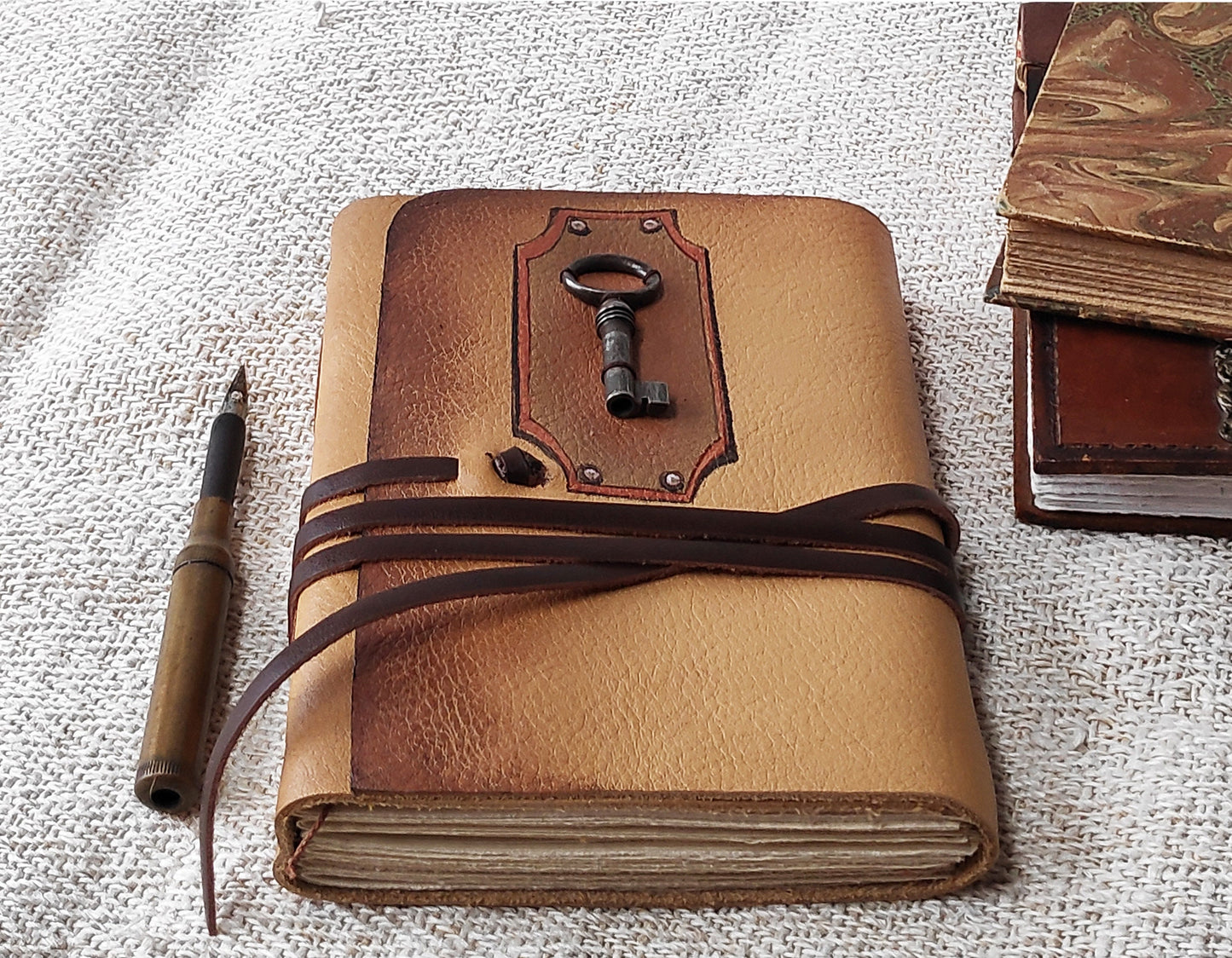 leather journal, beige leather diary, vintage style cover with old key, handmade leather notebook, pocket travel diary, vintage style paper