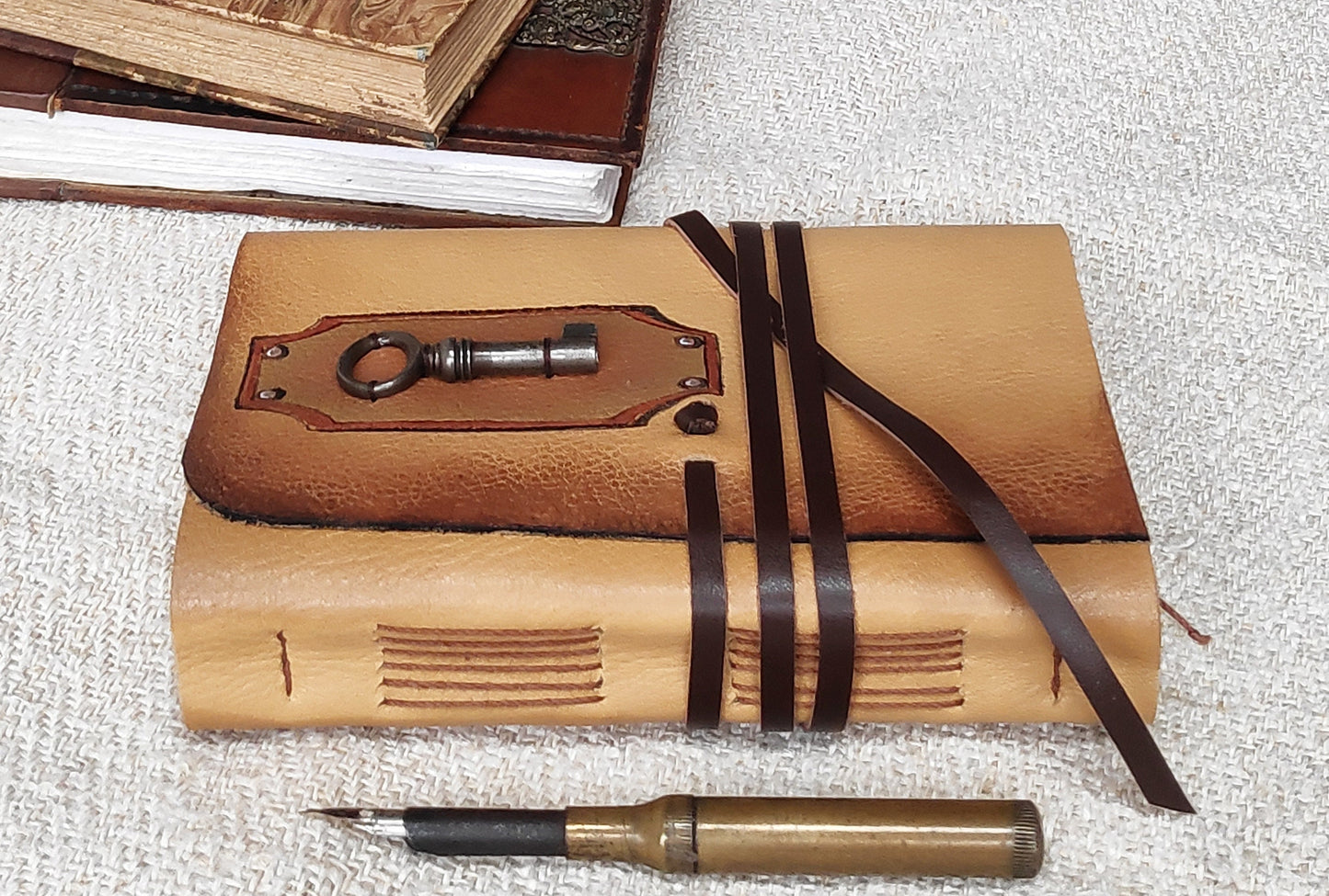leather journal, beige leather diary, vintage style cover with old key, handmade leather notebook, pocket travel diary, vintage style paper