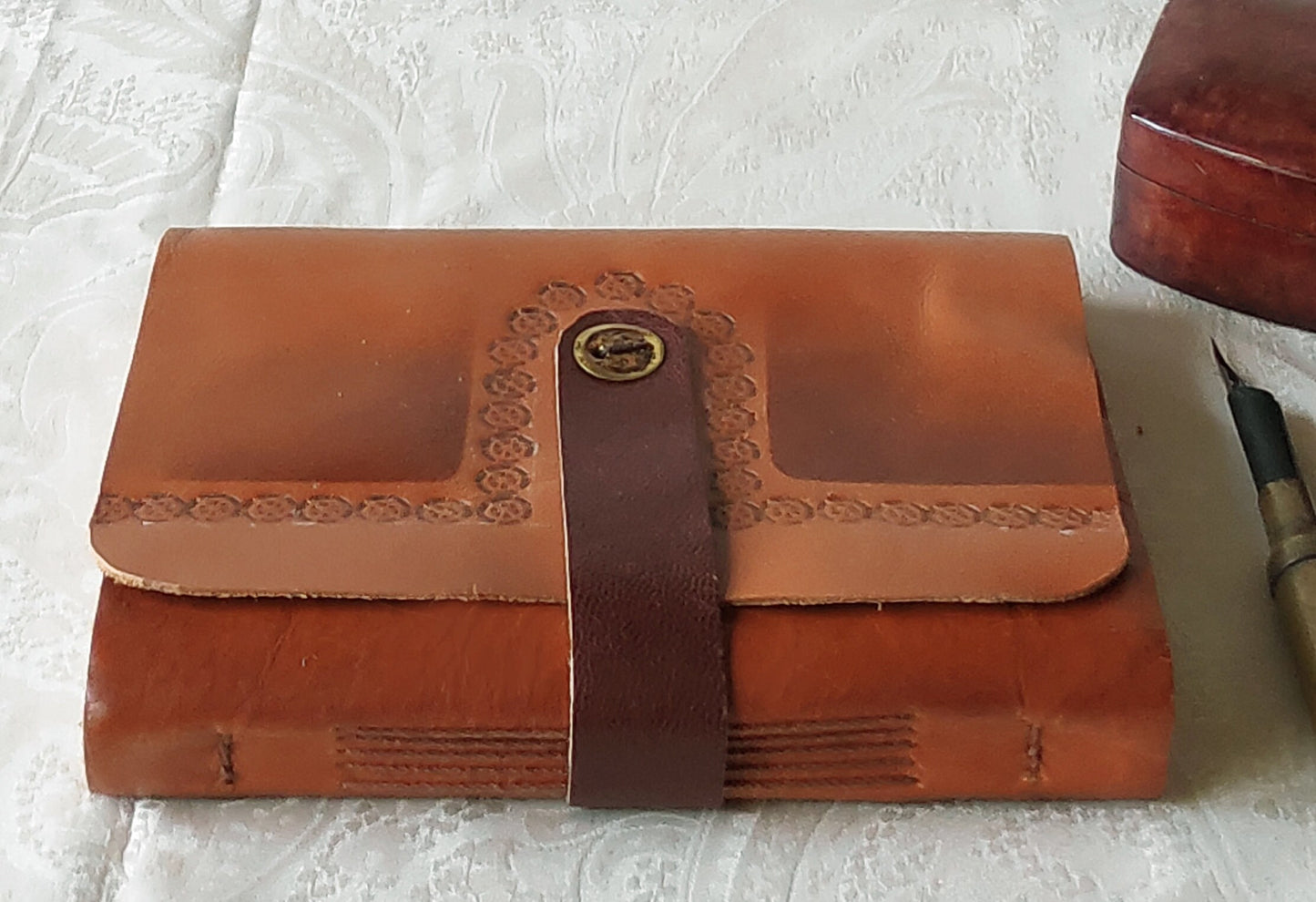 orange brown leather journal, vintage style cover, leather notebook, handmade travel diary, vintage style paper, leather pocket journal