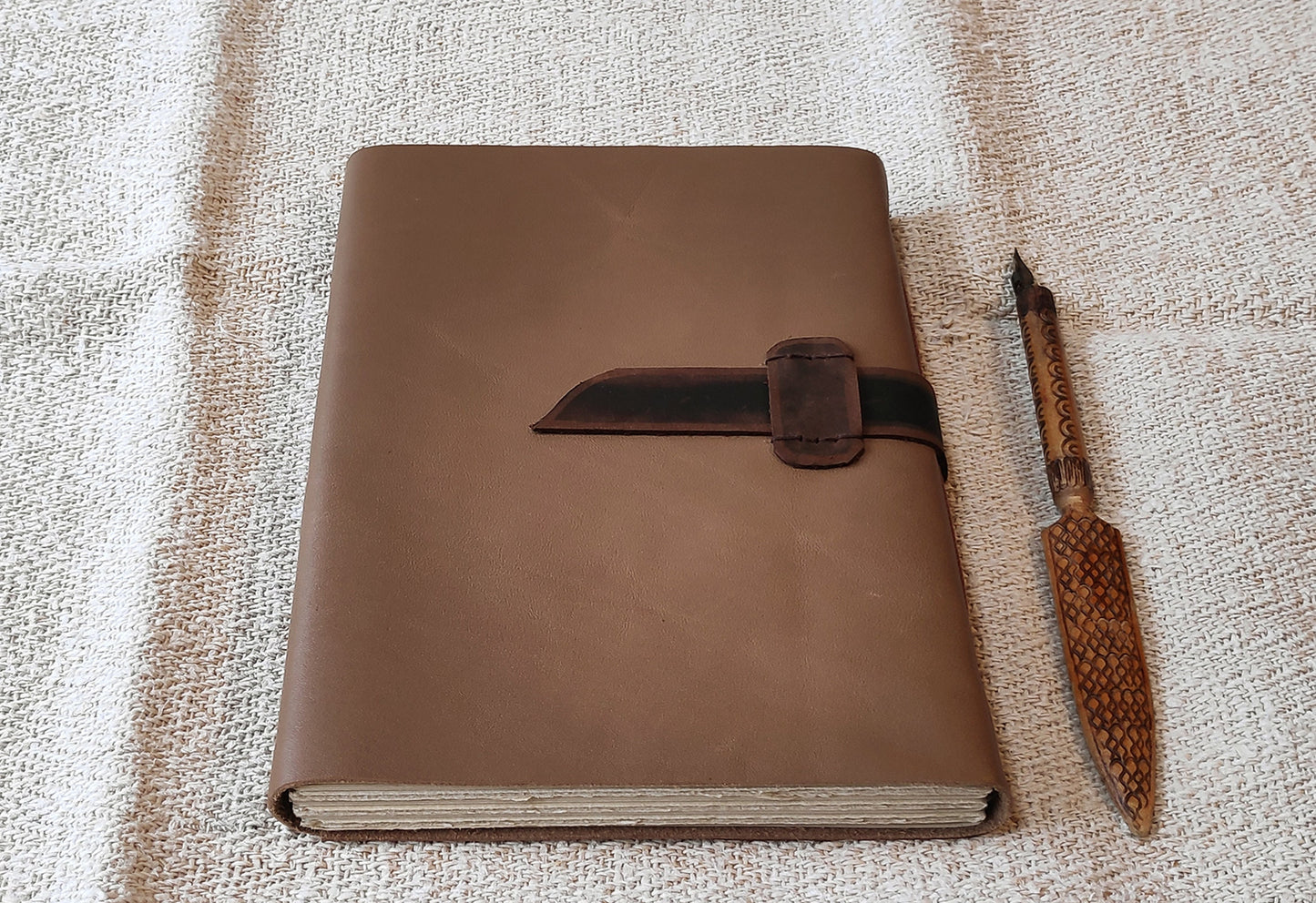 large leather journal, rustic beige leather diary, vintage style cover, handmade leather notebook, vintage style paper