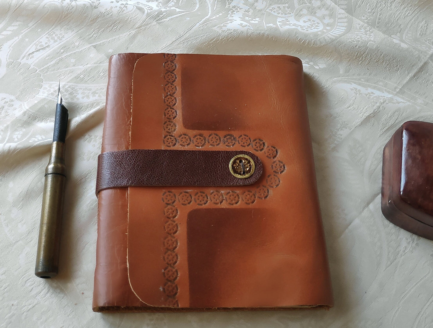 orange brown leather journal, vintage style cover, leather notebook, handmade travel diary, vintage style paper, leather pocket journal