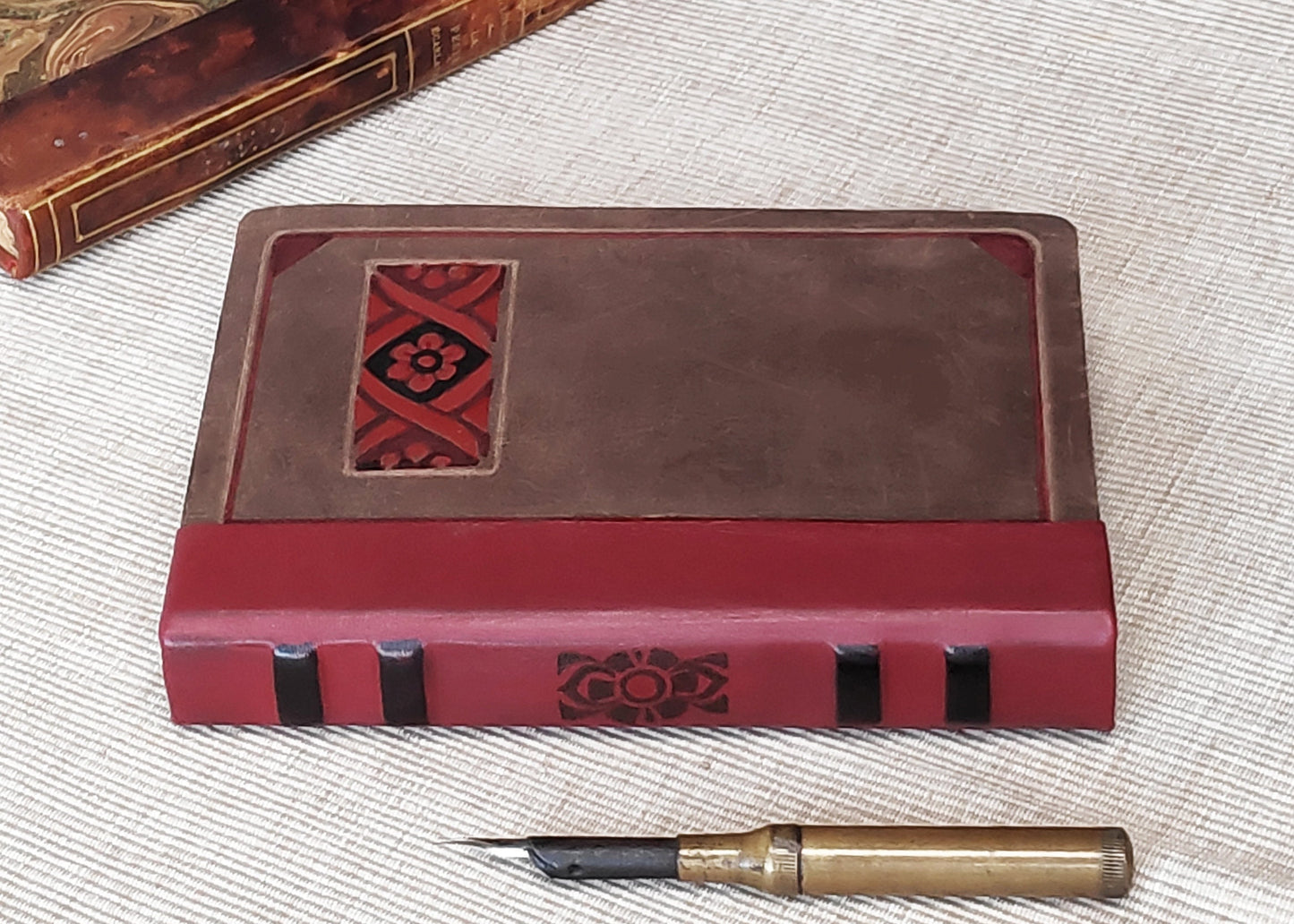 brown leather journal, vintage style pages, brown leather journal, pocket leather diary, blank book, pocket travel journal
