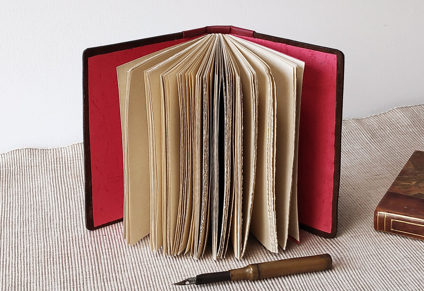 brown leather journal, vintage style pages, brown leather journal, pocket leather diary, blank book, pocket travel journal