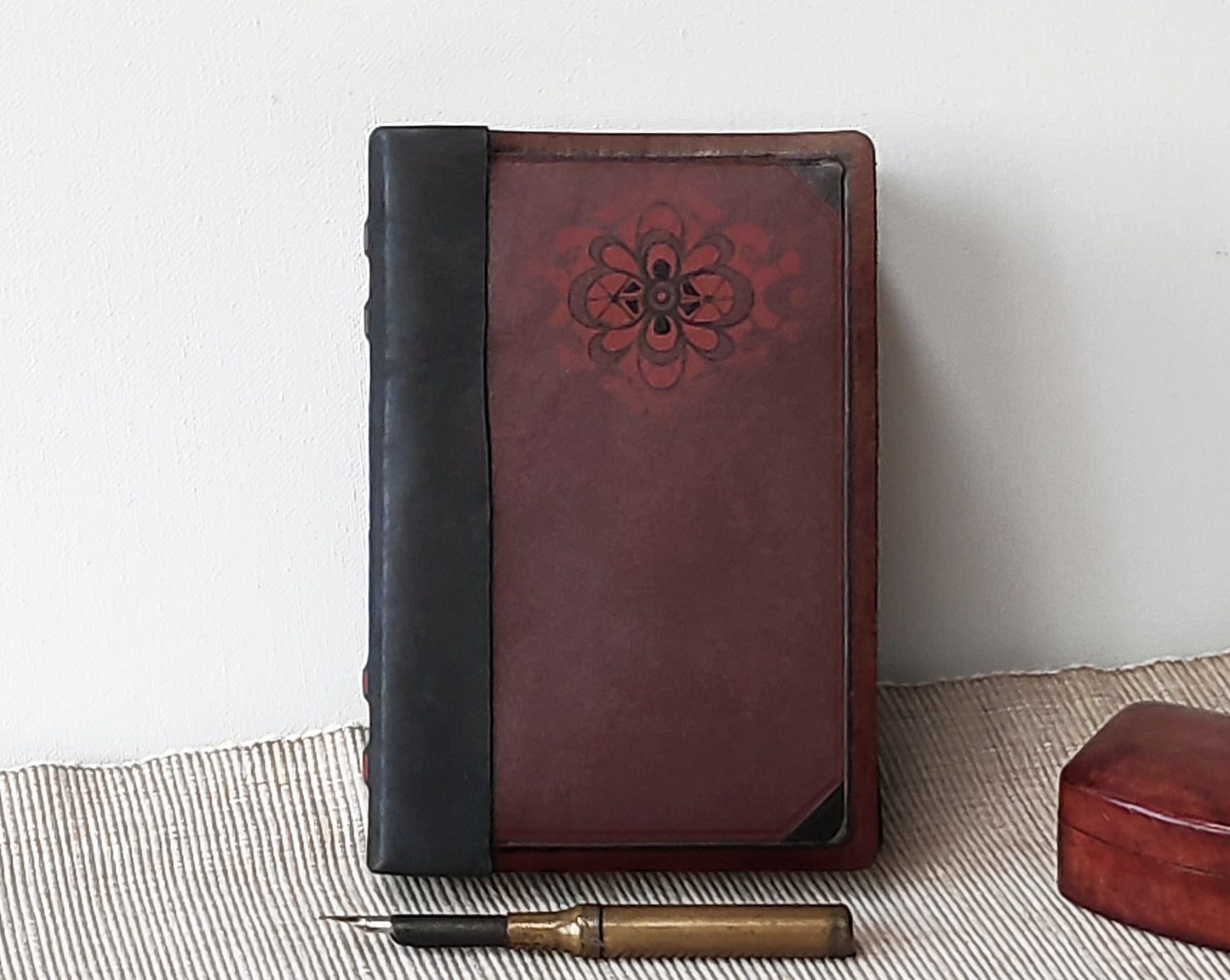 burgundy leather journal, vintage style pages, handmade leather journal, pocket leather diary, blank book, pocket travel journal