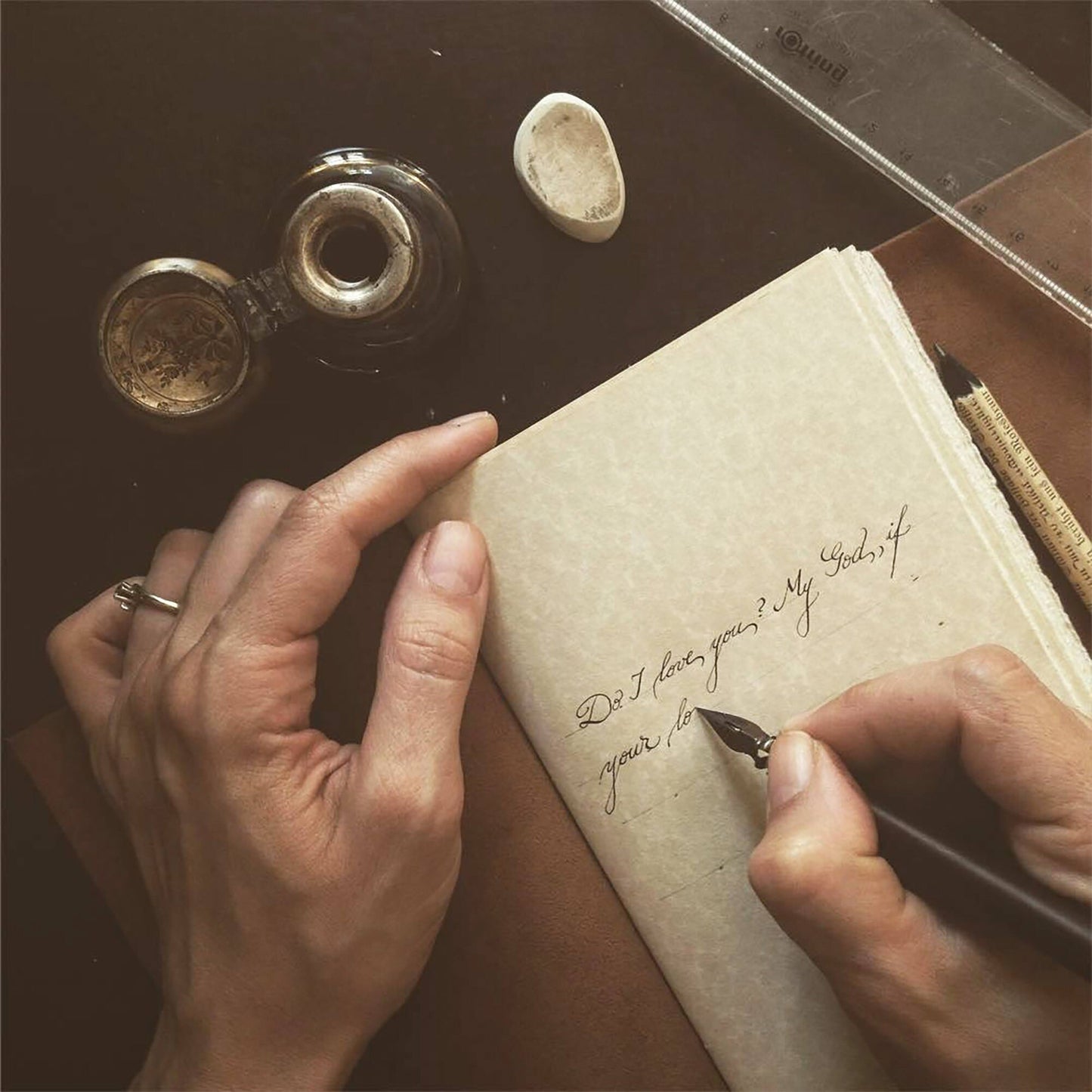 tree leather journal, personalized notebook for a writer, leather diary with monogram, journal with tree, old paper - Memories of a Tree