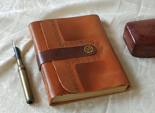 orange brown leather journal, vintage style cover,  leather notebook, handmade travel diary, vintage style paper, leather pocket journal