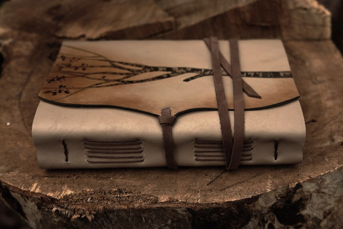 tree leather journal, personalized notebook for a writer, leather diary with monogram, journal with tree, old paper - Memories of a Tree