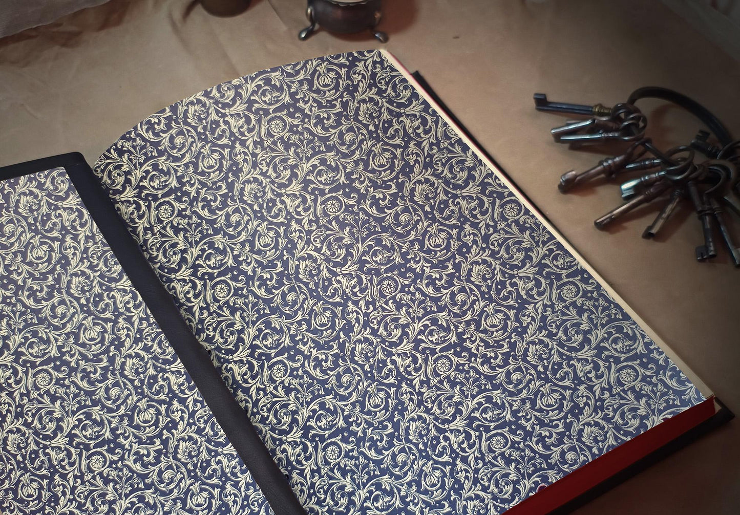 Black Grimoire - Dark Leather Journal, Unusual Leather Notebook perfect as a Forbidden Spellbook, Large Book of Shadows - Daemonis Ordinatio